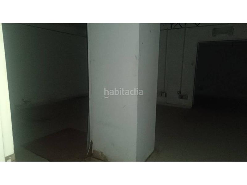 Foto d069053a-a36b-441b-b23c-c80d0cfbe827. Local commercial dans Creu de Barberà Sabadell