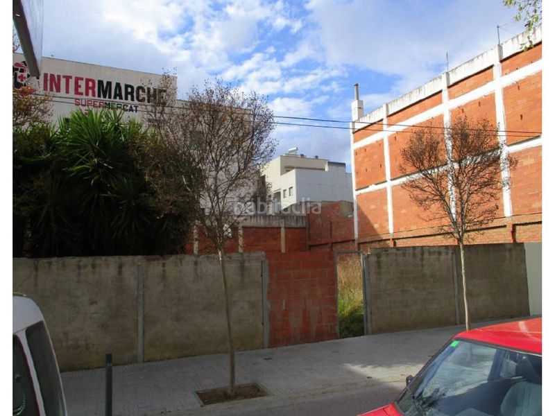 Foto e652d5e5-095d-4814-b600-8e85ccf04046. Finca rústica a calle marià benlliure 51 a Centre Roses