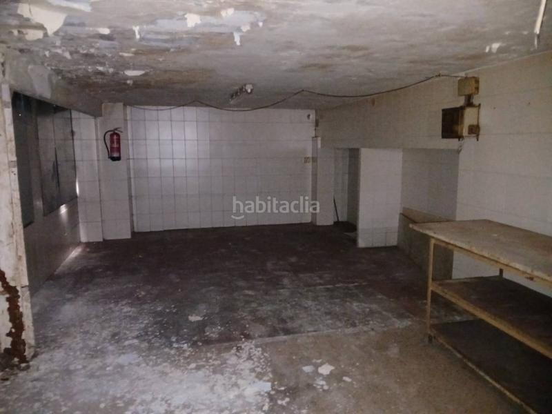 Foto bfa37940-37dd-42b5-811f-b5c7711160a4. Edificio  en venta para reformar completamente en Sabadell