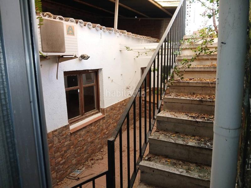 Foto f57521ac-05a5-4048-85c7-2ab03e61c625. Edificio  en venta para reformar completamente en Sabadell