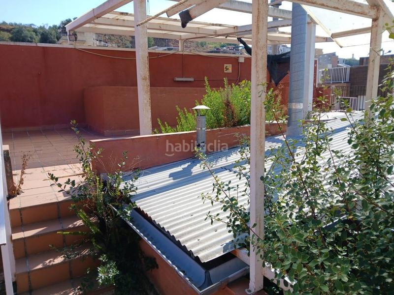 Foto fa780c56-2797-44cf-9cac-a837c0e7fd04. Edificio  en venta para reformar completamente en Sabadell