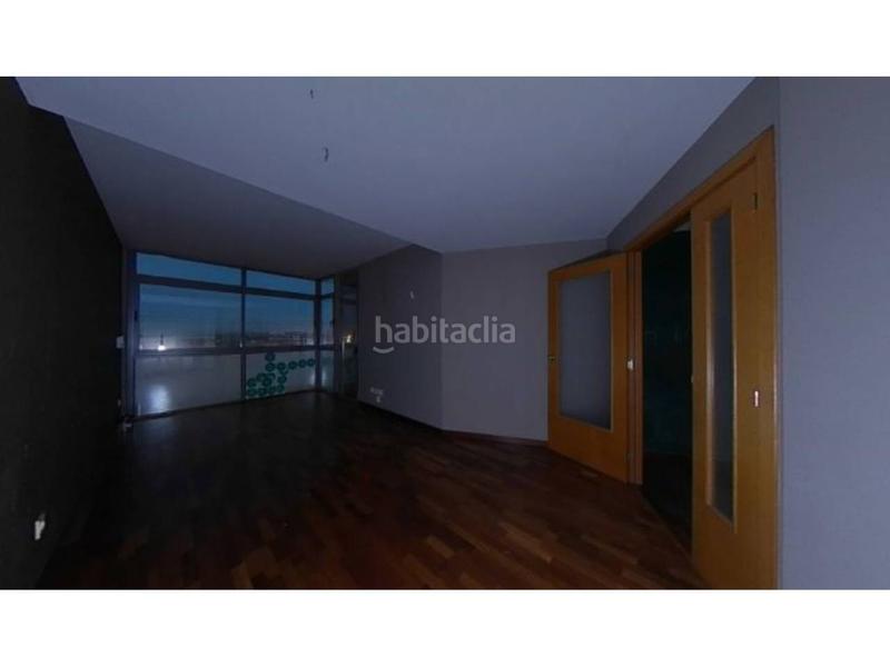 Foto 81d8529e-892d-4036-9f4b-d03584eb84d0. Etagenwohnung mit parking in Egara Terrassa