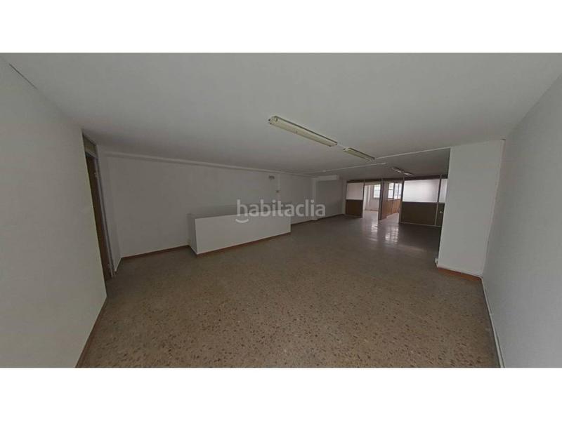Foto f57dbf05-f192-468f-bb0d-66b324c66346. Locale commerciale in Hostafrancs Sabadell
