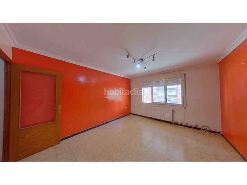 Foto baf51f5d-6104-48e4-84fd-6b89006afba7. Flat with heating in Progrés Rubí