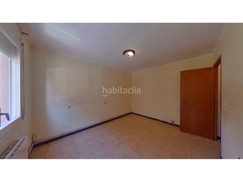 Foto c124710e-f8a7-4e8a-8094-fb18a406dd64. Flat with heating in Progrés Rubí