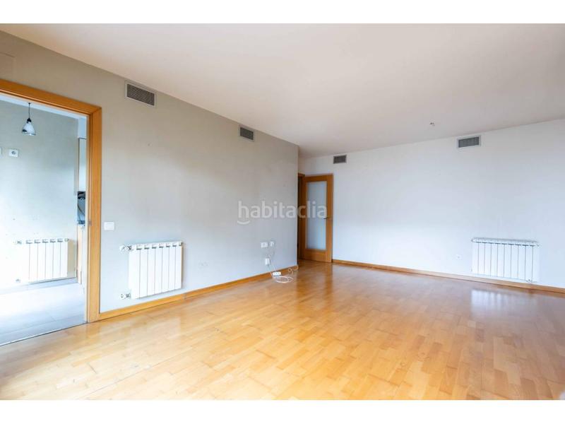 Foto e7d451f5-a0f3-4fb8-8ca3-f83431220997. Appartement avec chauffage parking dans Centre Sabadell