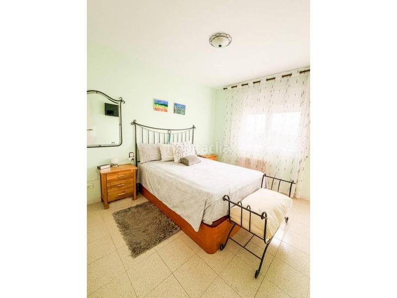 Foto 018696f7-d98a-4f5d-aa36-233827c2cea5. Maison jumelée avec chauffage parking dans Poble - Casc Antic Castellar del Vallès