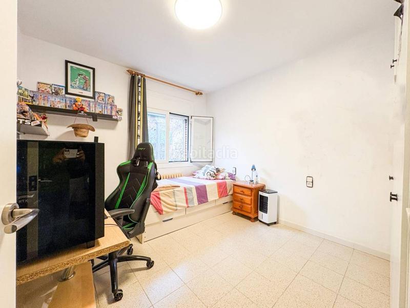 Foto 220233ad-c577-45c6-90b9-ba03aa8701c6. Maison jumelée avec chauffage parking dans Poble - Casc Antic Castellar del Vallès