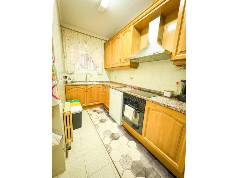 Foto 4ec57512-3916-47ea-aacc-f60fdb75b3ea. Maison jumelée avec chauffage parking dans Poble - Casc Antic Castellar del Vallès