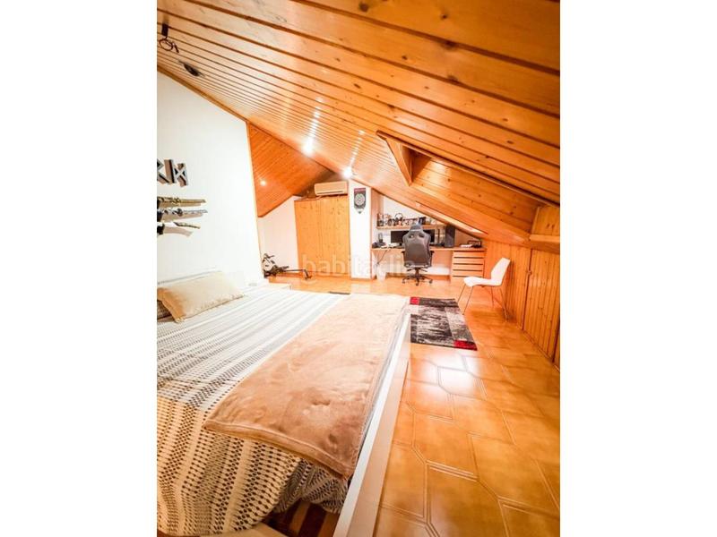 Foto 7249b827-65c3-439b-bf52-b888077adbd5. Maison jumelée avec chauffage parking dans Poble - Casc Antic Castellar del Vallès