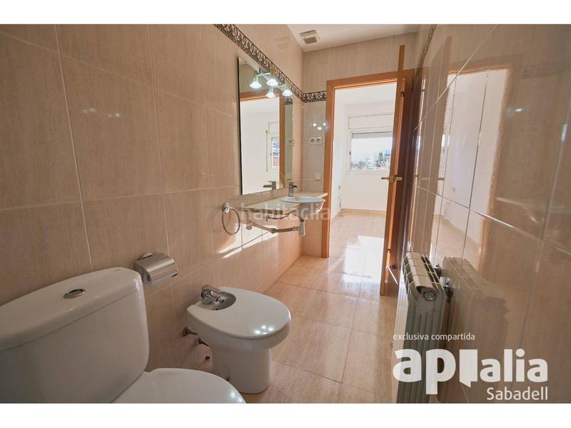 Foto 2e11d9c7-92ac-4f86-8a04-e76c5fec4547. Maison avec chauffage parking dans Sentmenat