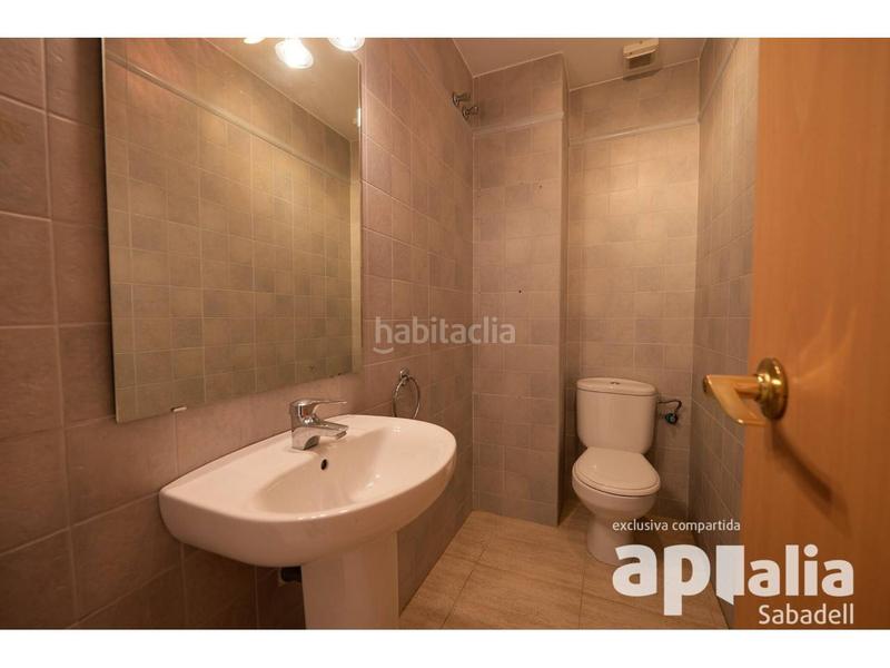 Foto a4e6d7fb-2f18-4edb-9558-67eee64cac89. Maison avec chauffage parking dans Sentmenat