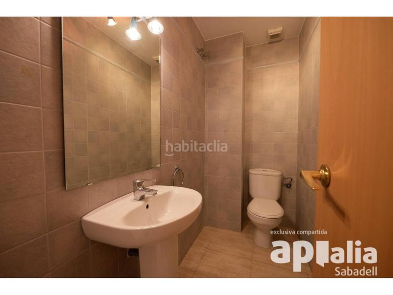 Foto b281d426-d1d4-45db-9c2f-6b8fc2494358. Maison avec chauffage parking dans Sentmenat