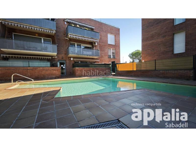 Foto 005c89a0-79b4-4fcf-9ab1-e7272ff094c7. Etagenwohnung mit heizung parking in Sentmenat