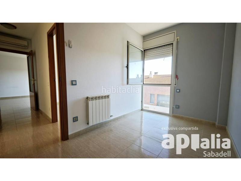 Foto 3a5154cc-d468-4e1f-99be-2958bff90c43. Etagenwohnung mit heizung parking in Sentmenat