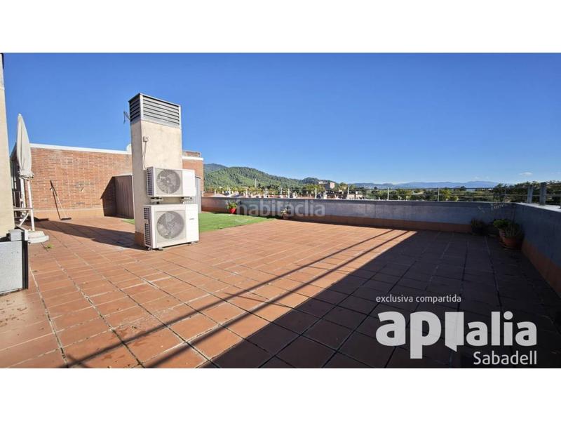 Foto 4300e67f-dd99-420c-914e-bb5c1e6d7bf7. Etagenwohnung mit heizung parking in Sentmenat