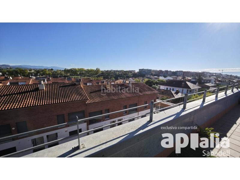 Foto dd0a4400-9617-4b40-a356-b26419550124. Etagenwohnung mit heizung parking in Sentmenat