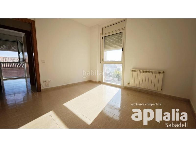 Foto df5a4b2a-6a63-44e5-9918-7ca9d29a332d. Etagenwohnung mit heizung parking in Sentmenat