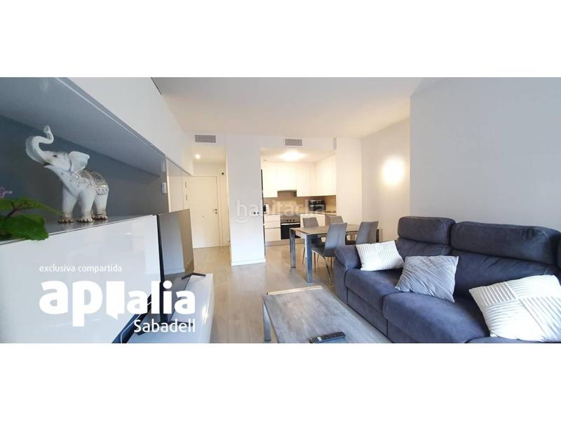 Foto d1cbe95c-07fc-4ce0-82ac-538cd840a5e6. Piso  en venta en Eixamplesant oleguer08203 en Sabadell