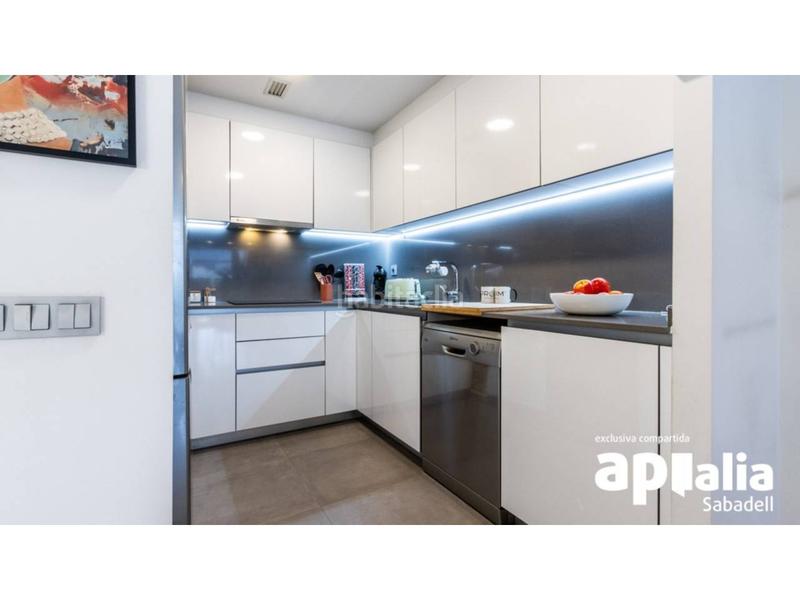 Foto 02f27899-f6ae-4e00-a9c4-e07739c34a7f. Etagenwohnung mit heizung parking pool in Eixample Sabadell