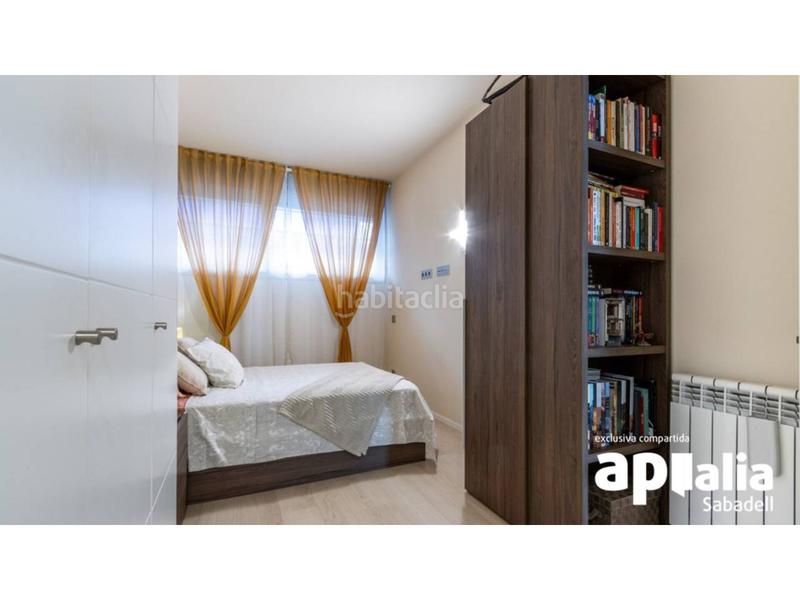 Foto 16b975f1-589d-4ea4-9b9b-dbbc77b16bb1. Etagenwohnung mit heizung parking pool in Eixample Sabadell