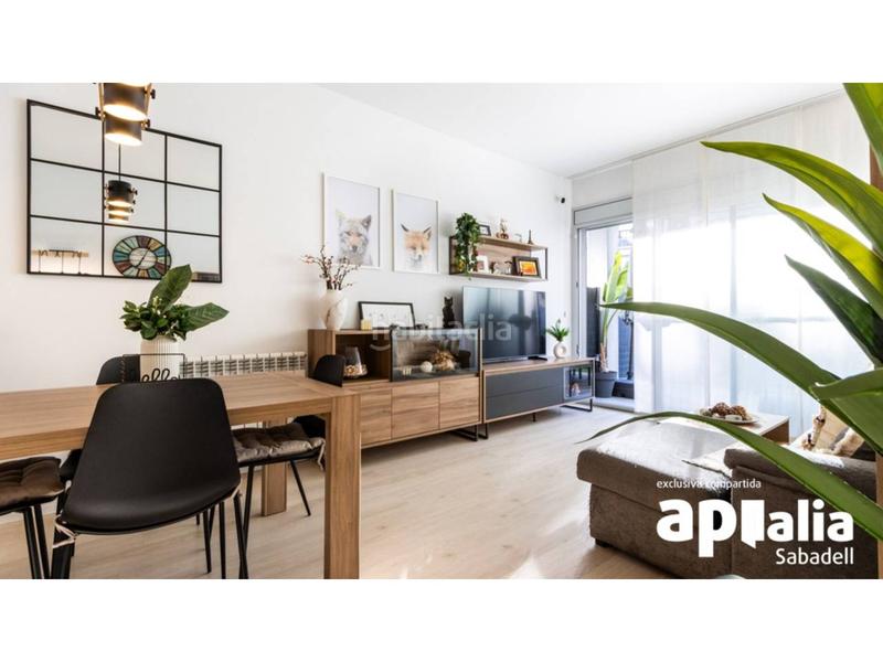 Foto 422f8558-3ecb-44e9-9e9a-5dd6467586da. Etagenwohnung mit heizung parking pool in Eixample Sabadell