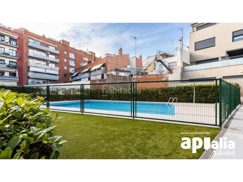 Foto 50974977-869e-4581-baea-4a2ab6f07d01. Etagenwohnung mit heizung parking pool in Eixample Sabadell