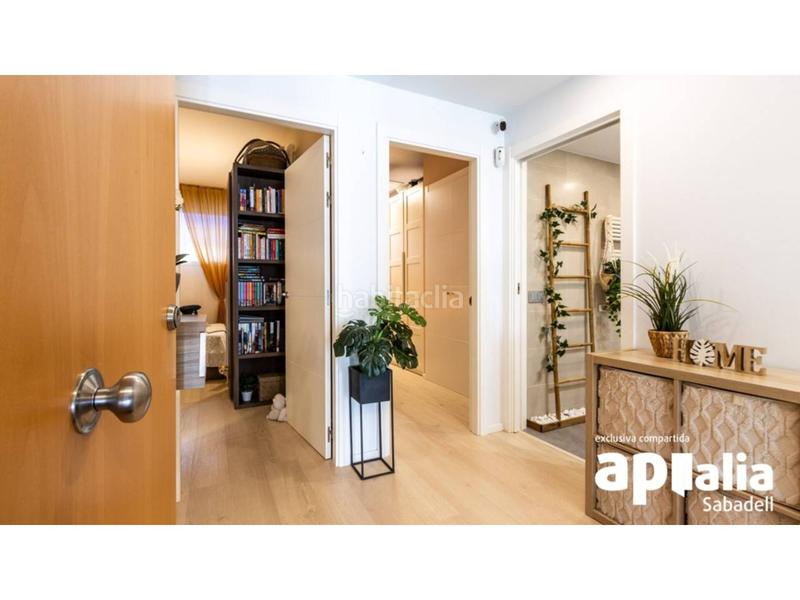 Foto 8b813130-bf96-4fe6-a0bc-fd48afa906e7. Etagenwohnung mit heizung parking pool in Eixample Sabadell