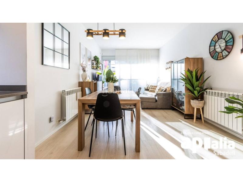 Foto adbd331f-f826-4090-9bd0-65c35f03d427. Etagenwohnung mit heizung parking pool in Eixample Sabadell