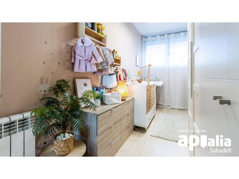 Foto c001d468-2bbc-4270-8f0d-7833eb29dc6d. Etagenwohnung mit heizung parking pool in Eixample Sabadell