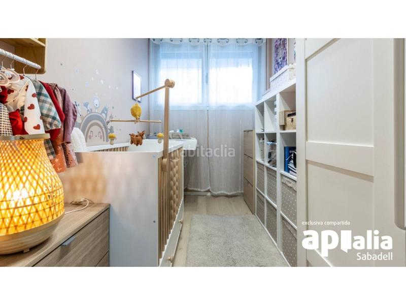 Foto cfe5ca3b-9658-4c00-9285-f07c434f2823. Etagenwohnung mit heizung parking pool in Eixample Sabadell