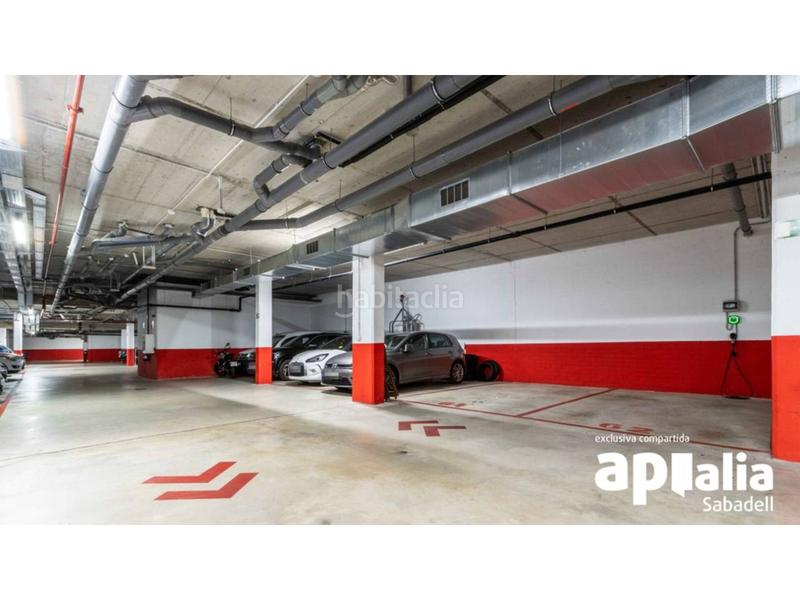 Foto f821032b-b1c4-4c15-aab5-78e8108ed480. Etagenwohnung mit heizung parking pool in Eixample Sabadell