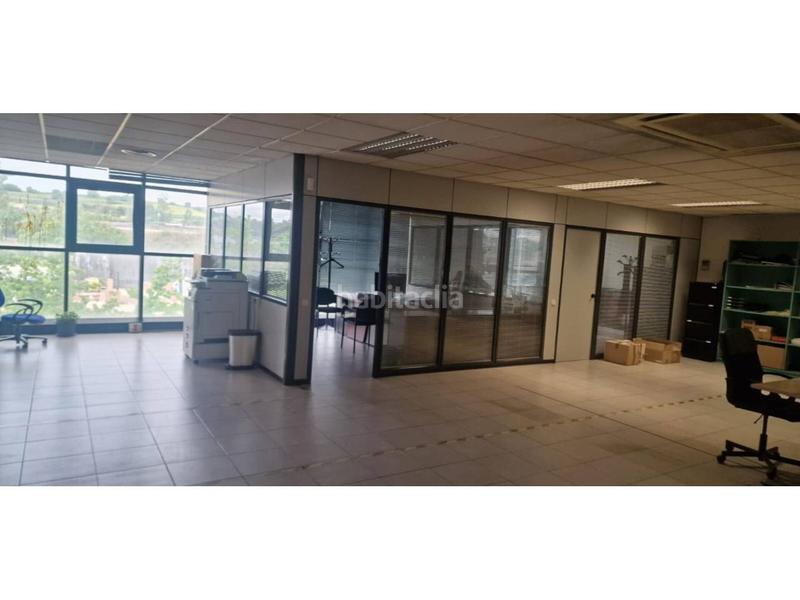 Foto e000a161-d66f-464c-9e5b-547b49d5cb49. Industrial building in Mas Rampinyo - Montcada Nova - Carrerada Montcada i Reixac