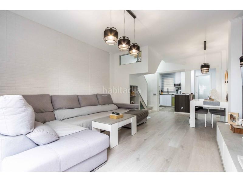 Foto 42ddf2f2-ace7-40b8-a62f-85450fb32ea4. Penthouse with heating in Can Mas Ripollet