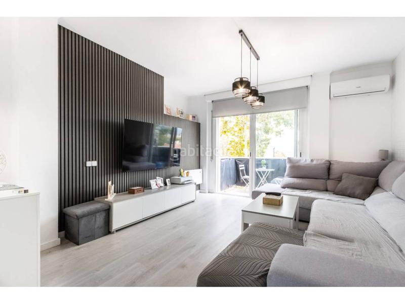 Foto eb1202ac-1c7c-478a-913b-bb67b25ea274. Penthouse with heating in Can Mas Ripollet