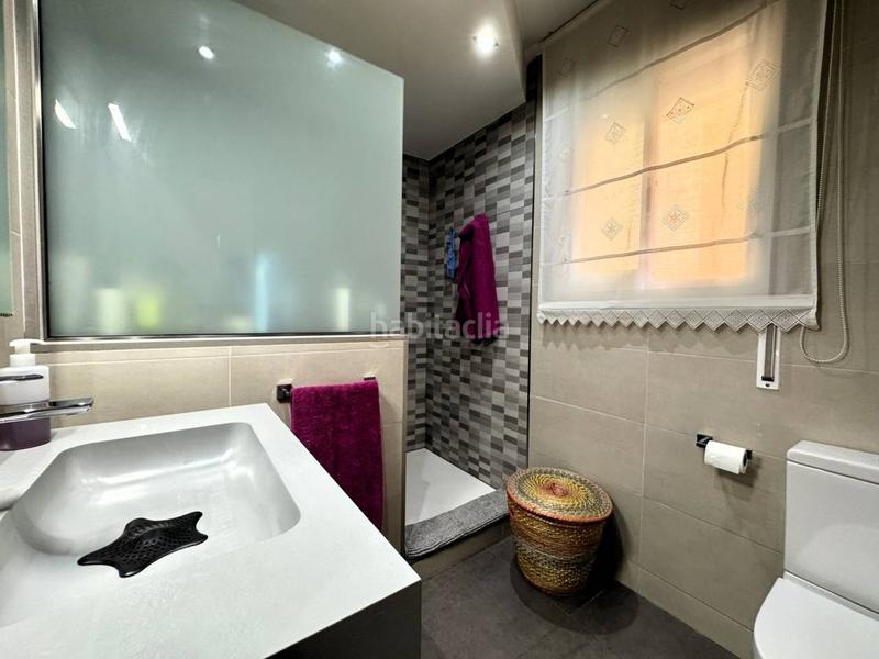 Foto adc65d86-b2ee-4a80-baea-c90dbd66ca35. Casa a schiera con parcheggio in Creu Alta Sabadell