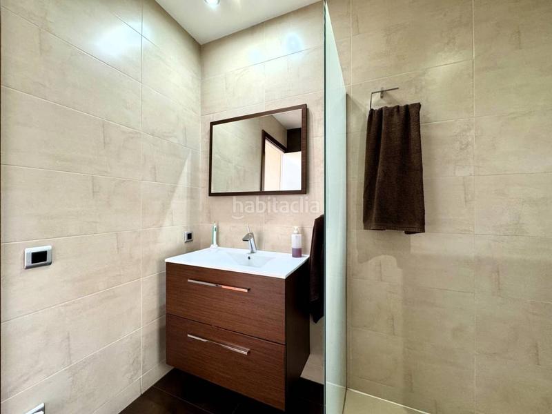 Foto cc9d4be5-ddf5-4b0d-b0d4-5a4e2347ce11. Casa a schiera con parcheggio in Creu Alta Sabadell