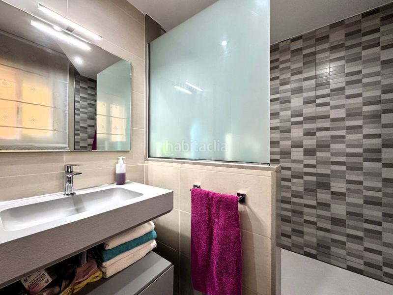 Foto fc3021ba-a638-42e2-a7ab-a43a108f4c3d. Casa a schiera con parcheggio in Creu Alta Sabadell