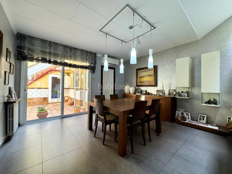 Foto fdfbdc6d-a2cc-4486-8b87-32b3bcc1f885. Casa a schiera con parcheggio in Creu Alta Sabadell