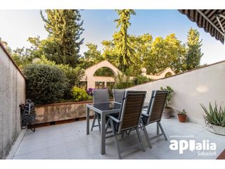 Casa  Calle sant maties. Casa creu alta sabadell