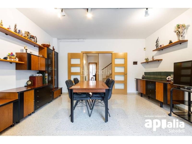 Foto 3763bde3-155b-4e3b-af15-f9830c0a4972. Haus mit heizung parking in Creu Alta Sabadell