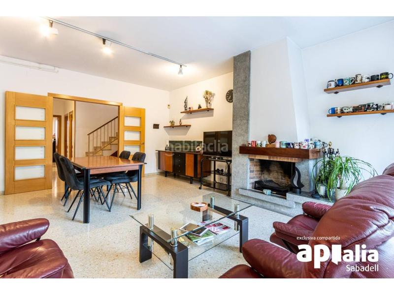 Foto 6aae425f-414a-47a5-be45-53c6b5cf9a2a. Haus mit heizung parking in Creu Alta Sabadell