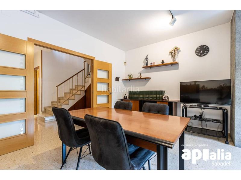 Foto 774d2552-947c-48cc-bcc6-b11c70320d8b. Haus mit heizung parking in Creu Alta Sabadell