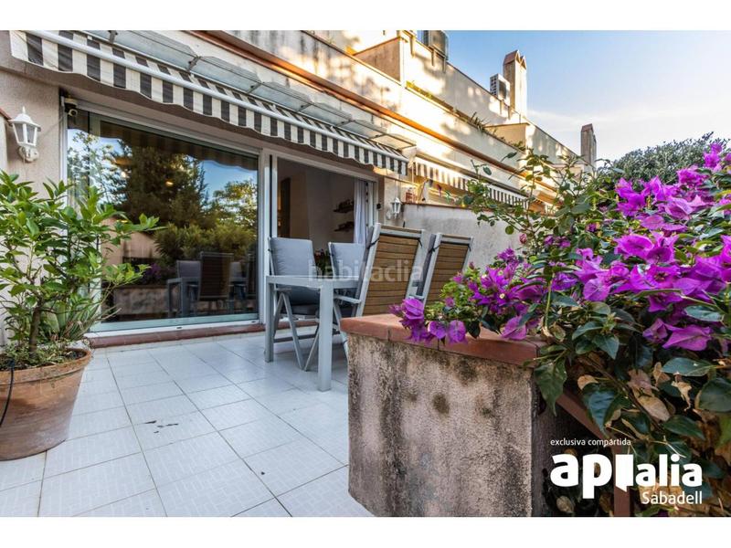 Foto 9236d18a-0f11-40df-a0f0-8465425dfff4. Haus mit heizung parking in Creu Alta Sabadell