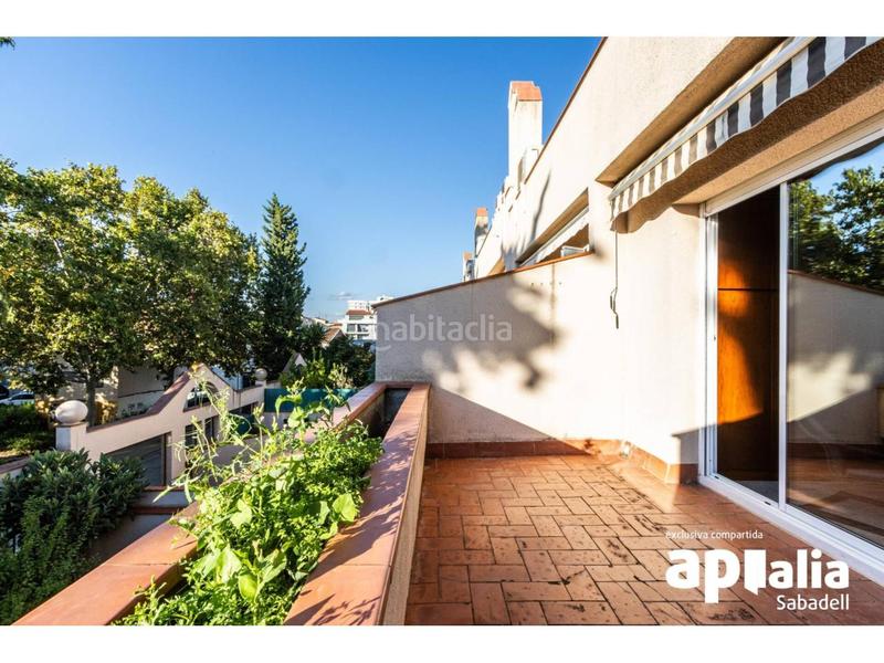 Foto eef37cdd-7eb5-4ba2-9dc0-d988dee24824. Haus mit heizung parking in Creu Alta Sabadell