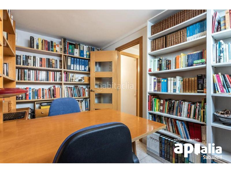 Foto fb14e125-1711-4cef-9bba-925e8ff5812b. Haus mit heizung parking in Creu Alta Sabadell