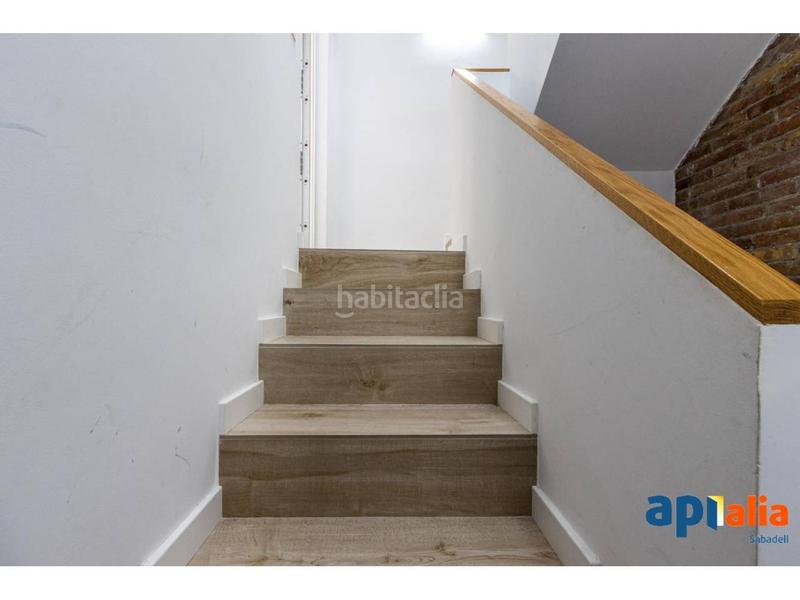 Foto 47840e24-261c-4792-be51-70323d49d420. Casa amb calefacció aparcament a Centre Sabadell