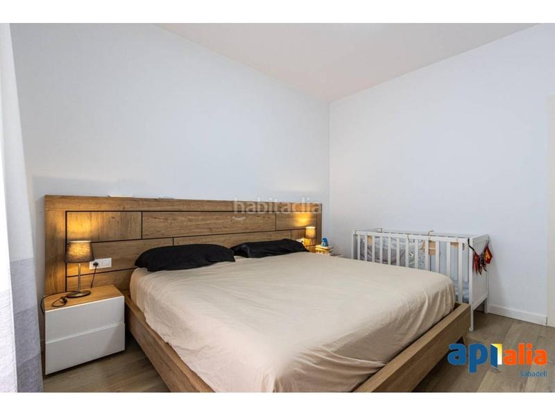 Foto 5177506b-1d5e-4f91-bfb9-8a9acf0978c7. Casa amb calefacció aparcament a Centre Sabadell