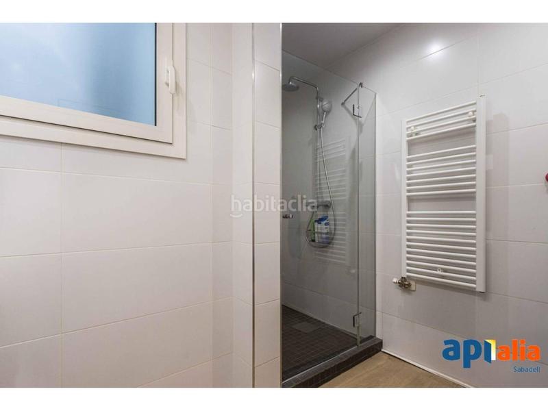 Foto 71ab0eb3-0cb2-400c-a404-60c0178197c8. Casa amb calefacció aparcament a Centre Sabadell