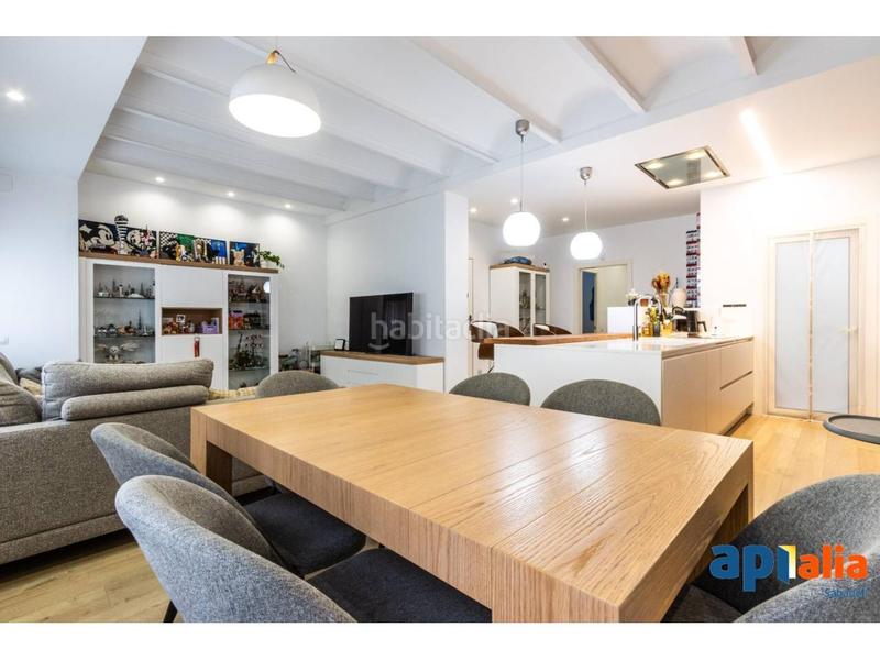 Foto 85926c6b-1f40-41f0-9048-e3ac43302441. Casa amb calefacció aparcament a Centre Sabadell